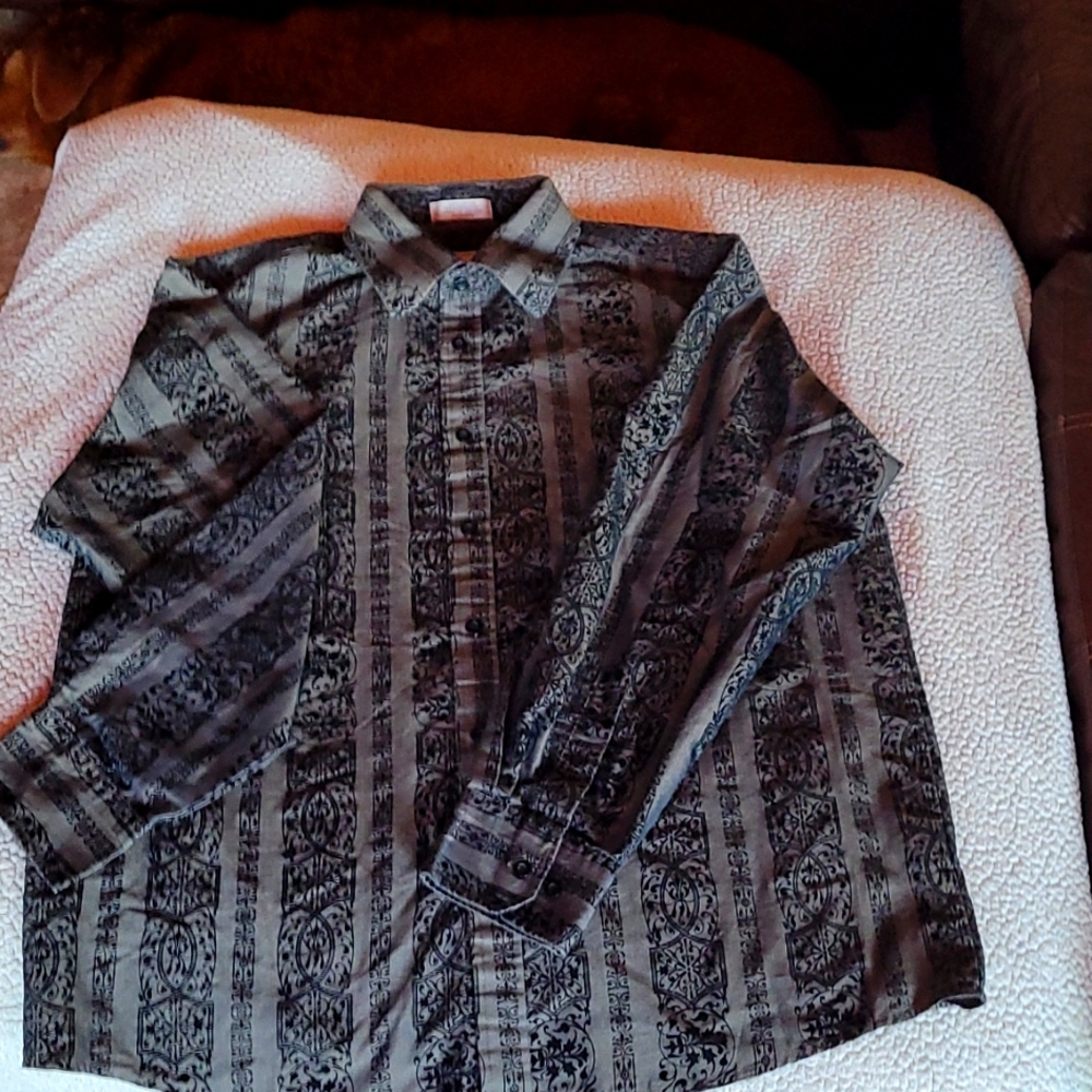 Men's button down dress shirt